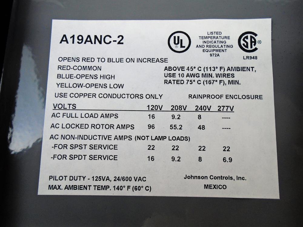Johnson Controls A19ANC-2 Industrial Thermostat W/ Rainproof Enclosure